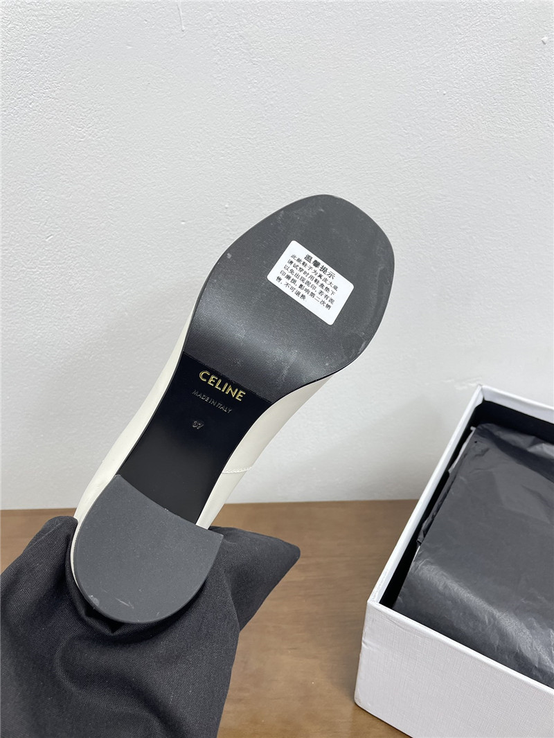 Ce1i*e lily crystal triomphe white leather pumps