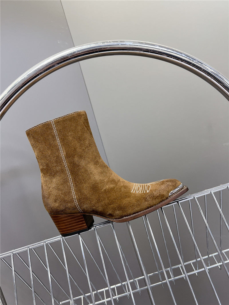 Ce1i*e brown suede western boots