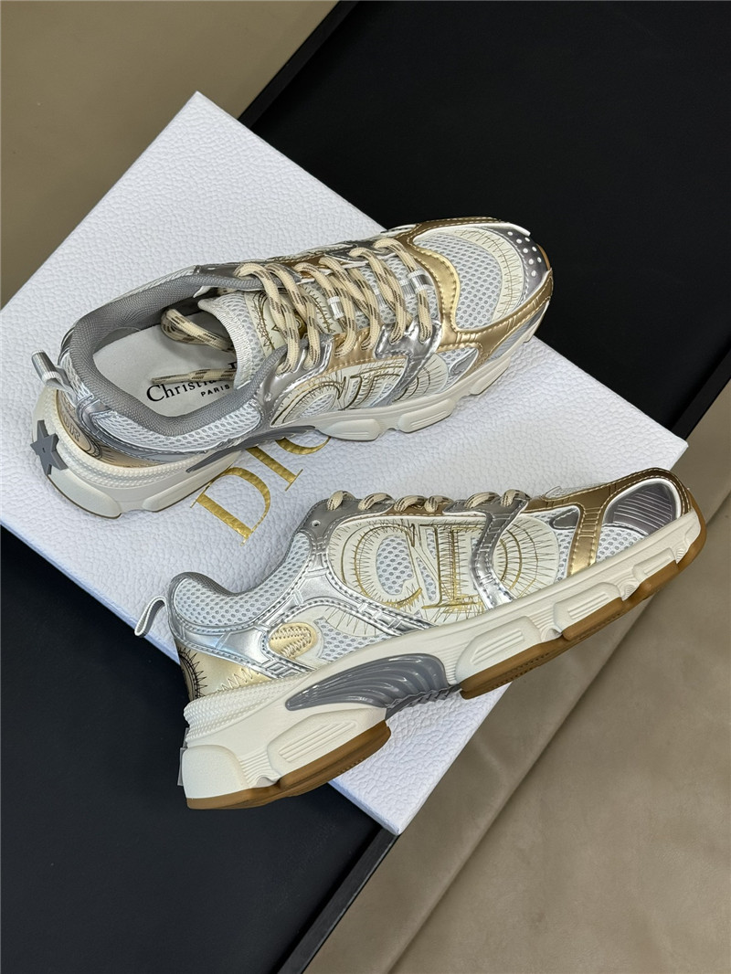 D10r vibe sneaker gold