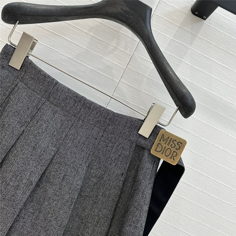 D10r metal buttoned skirt