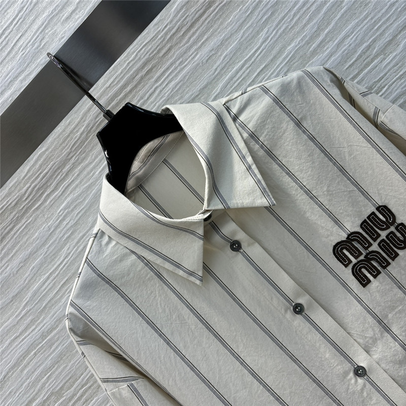 M1um1u vertical striped shirt