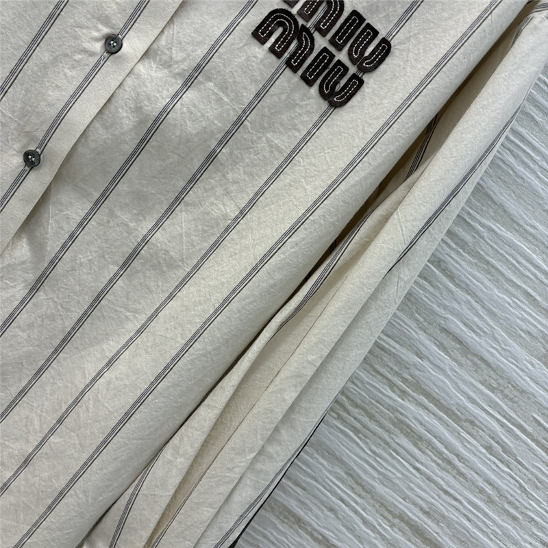 M1um1u vertical striped shirt