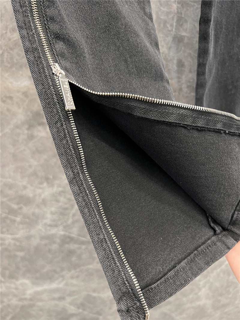 Ch**el side zip jeans