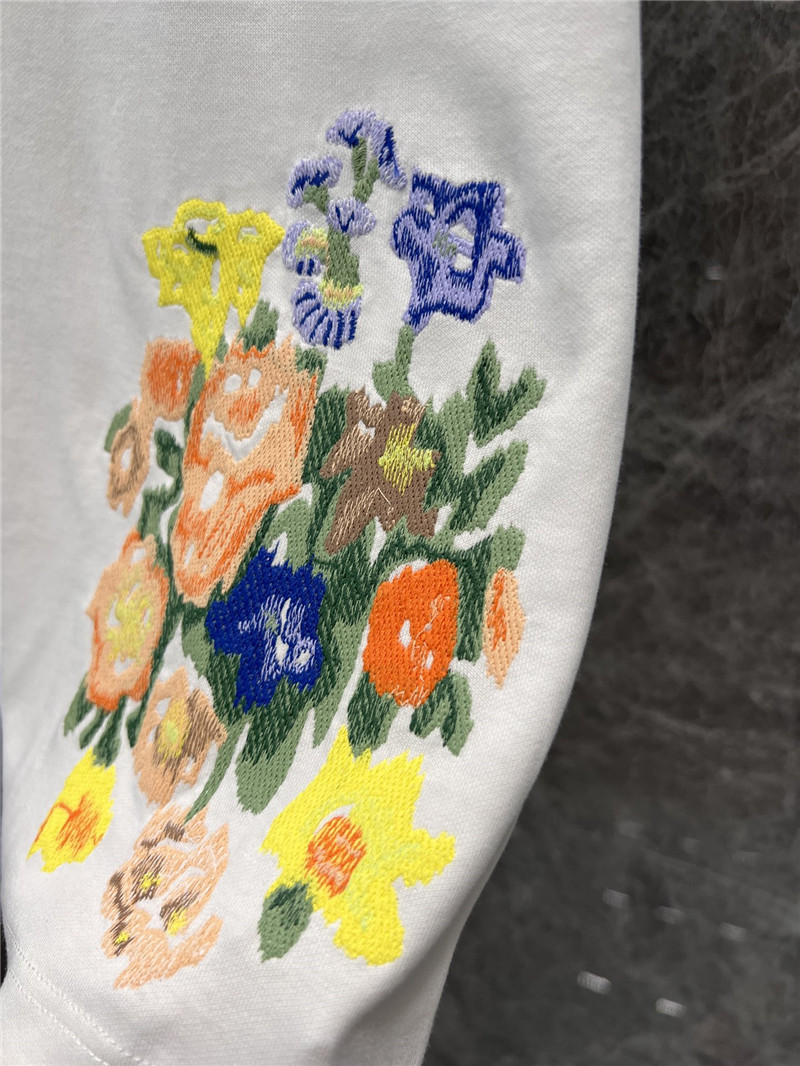 L0ew* short sleeve t-shirt