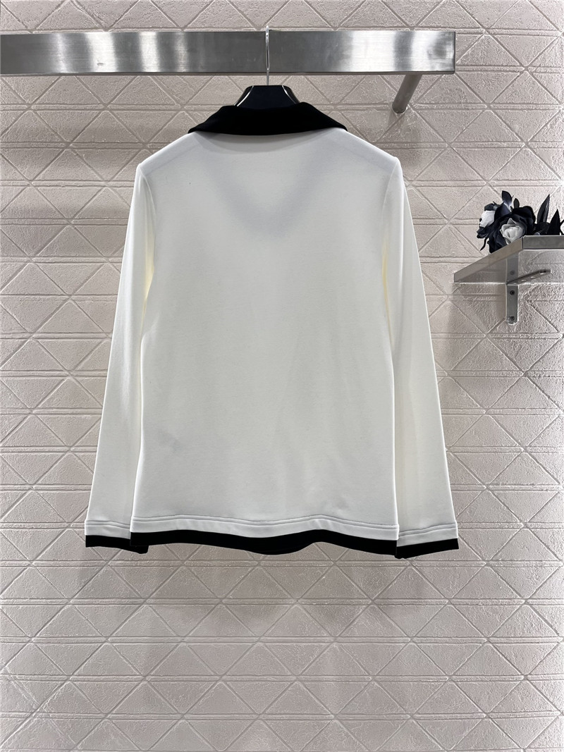 Ce1i*e fake two piece bottoming shirt