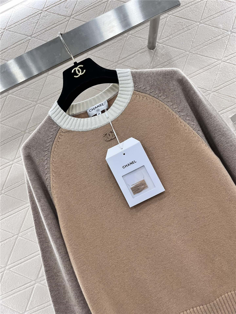 Ch**el two-tone raglan sweater beige and taupe