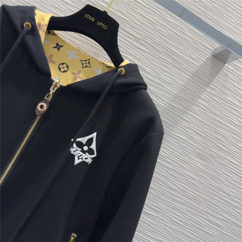 l0vis Vvtt0n lv casual sports suit