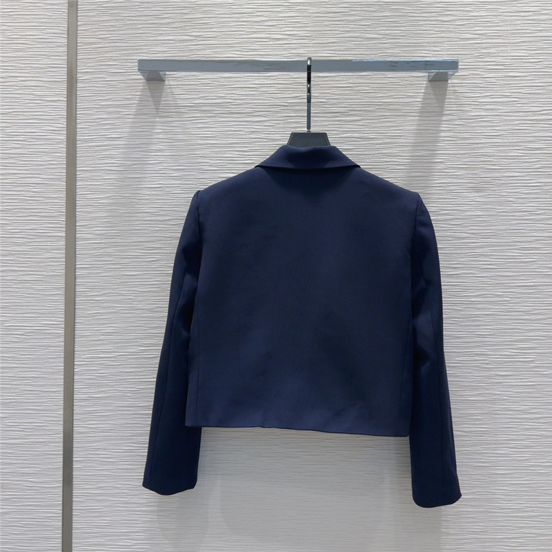 Va1e*ntin0 silhouette suit