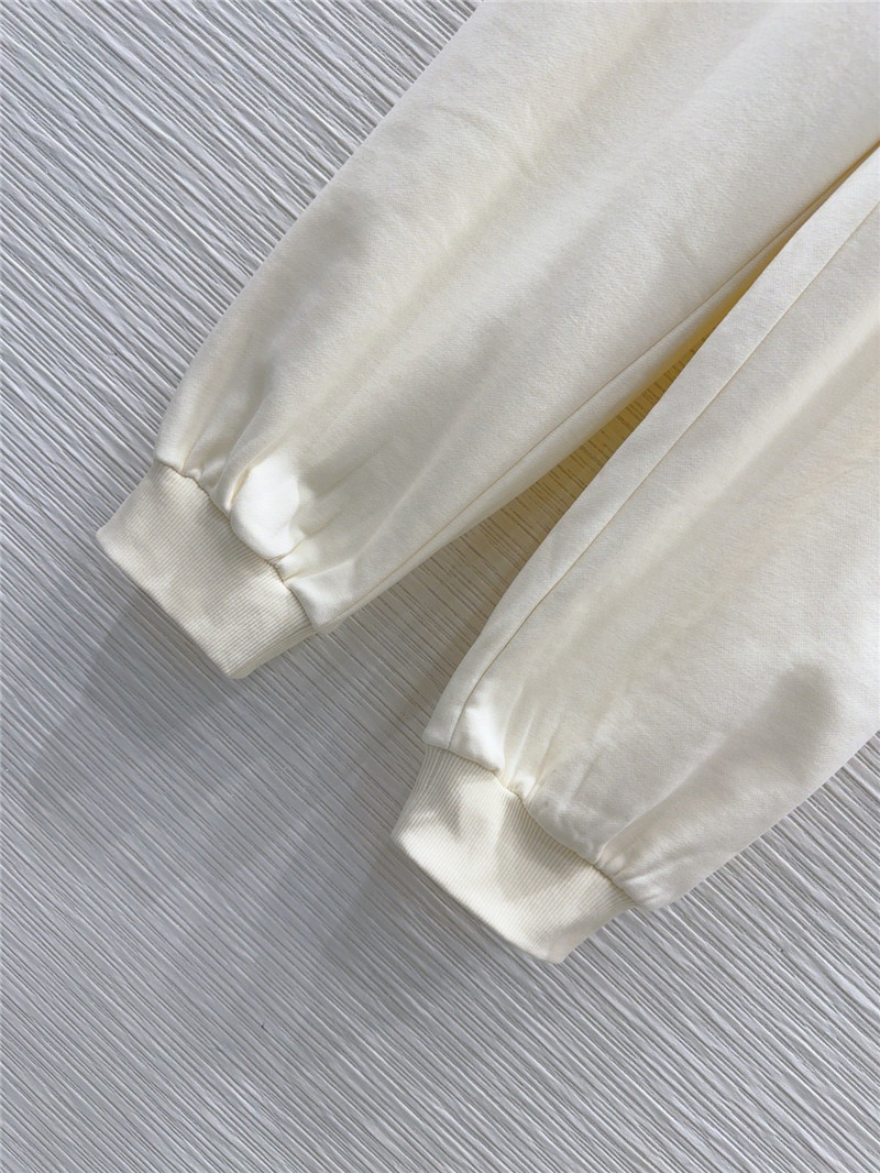 Bv*b*rry sweatshirt suit