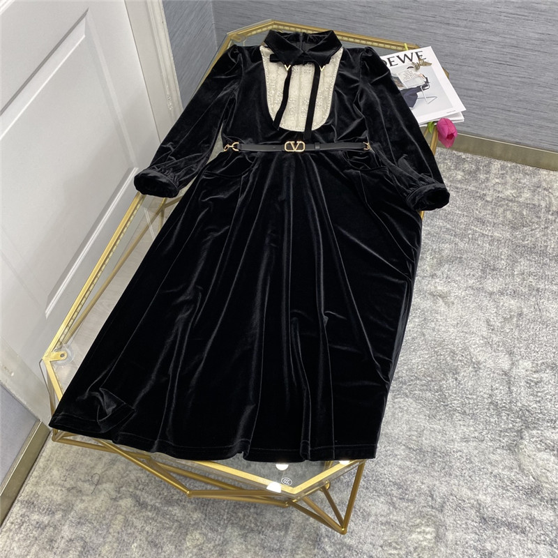 Va1e*ntin0 velvet dress