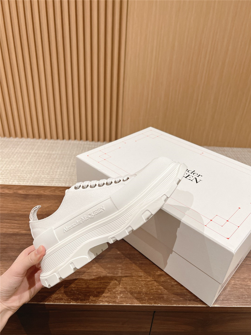 a1exa*der Mcqv*en white tread slick low top sneakers