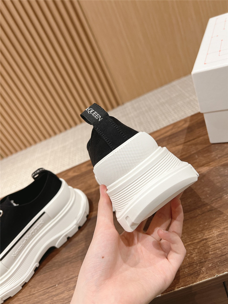 a1exa*der Mcqv*en tread slick lace-up sneakers