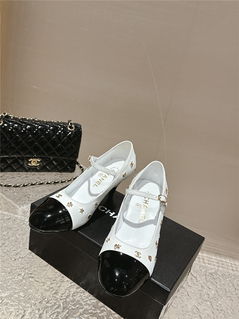 Ch**el embellished mary janes pumps in white/black leather