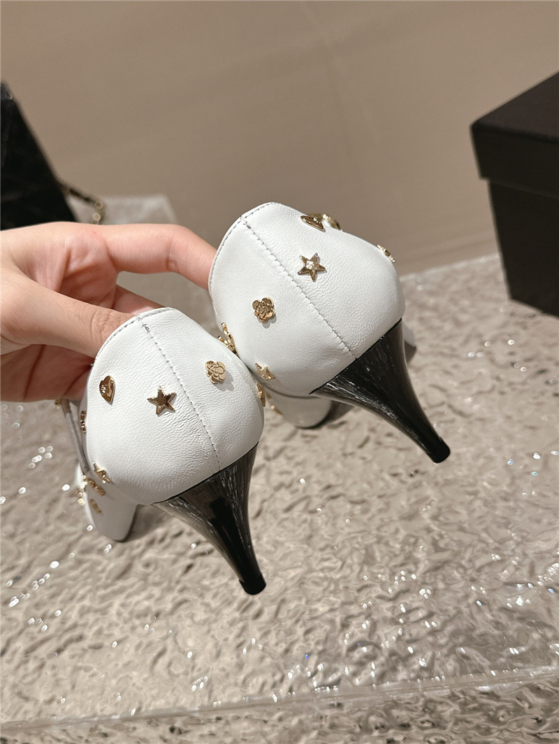 Ch**el embellished mary janes pumps in white/black leather