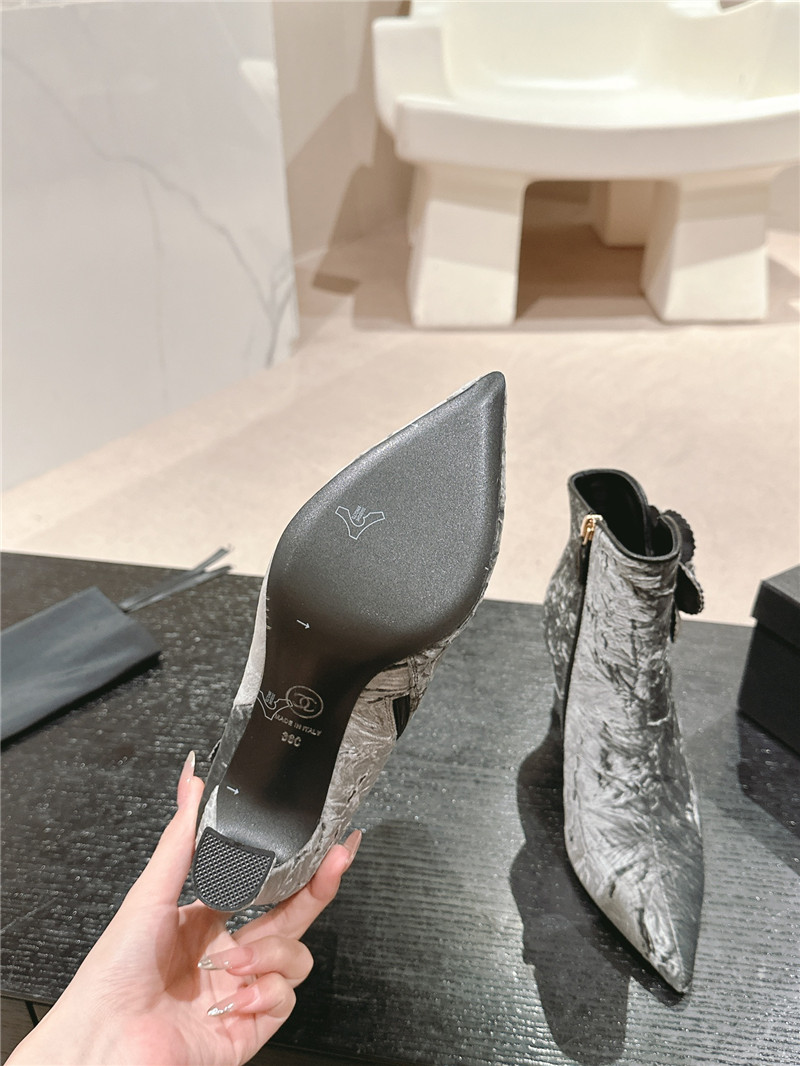 Ch**el heel silver velvet pointed toe boots