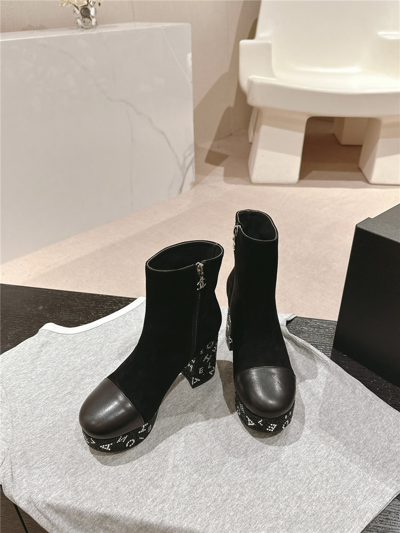 Ch**el platform suede chunky heel ankle boots