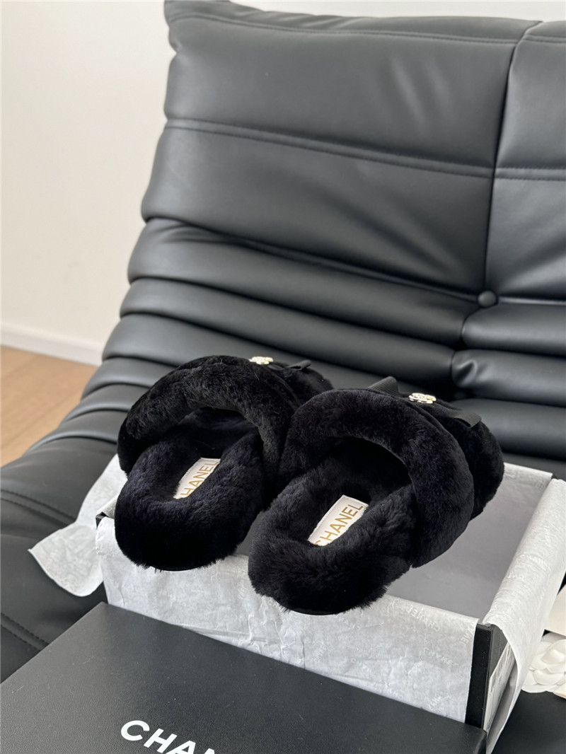 Ch**el bow black fur home slippers