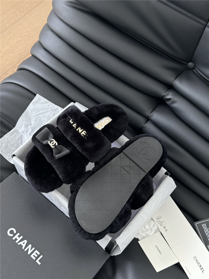 Ch**el bow black fur home slippers