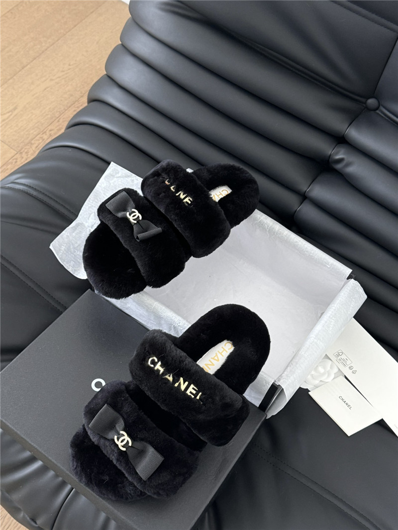 Ch**el bow black fur home slippers