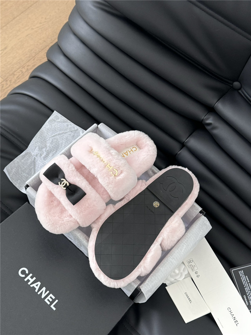 Ch**el bow pink fur home slippers