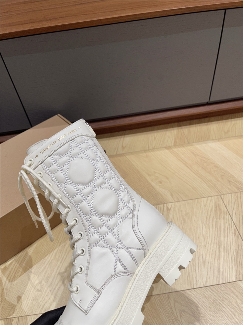 D10r d-unit white ankle boots