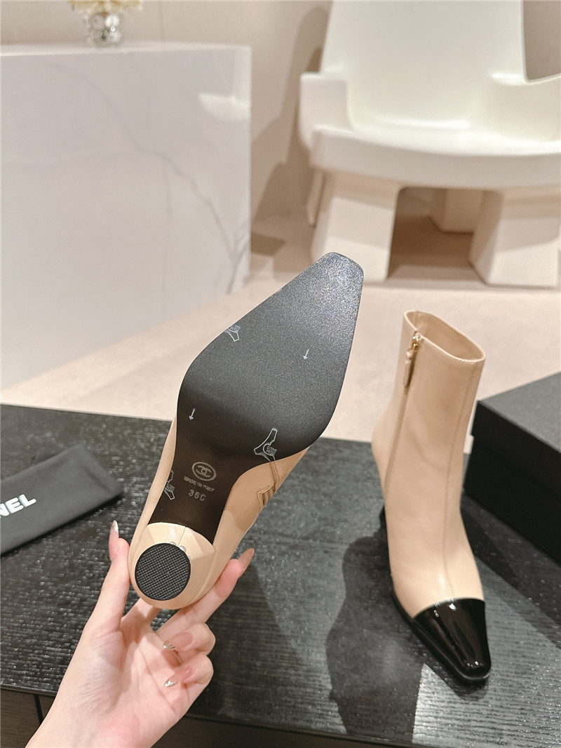 Ch**el beige patent leather boots