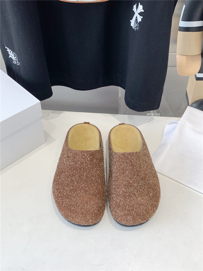 The R0w hugo slide in coffee brush suede