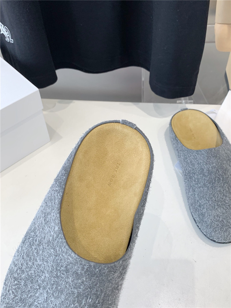 The R0w hugo slide grey in brush suede