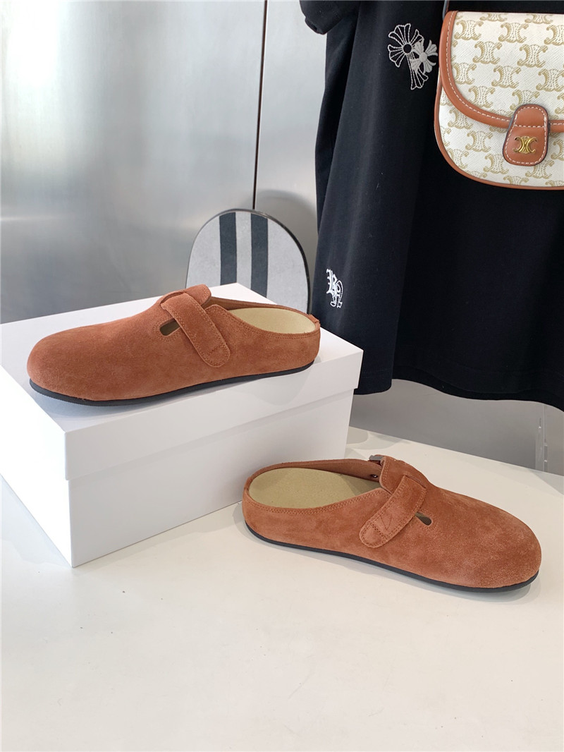 The R0w hugo slide in orange suede