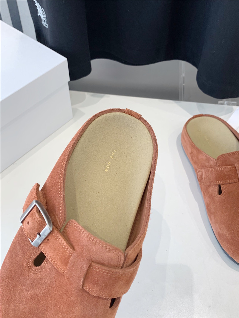 The R0w hugo slide in orange suede