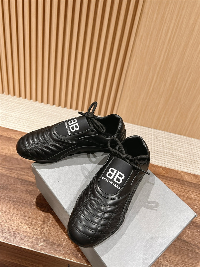 Ba1en*iaga zen sneaker black white