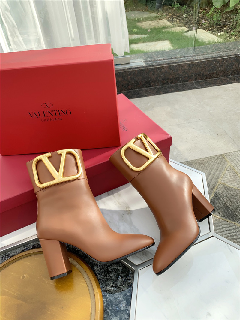 Va1e*ntin0 brown vlogo pointed toe boots