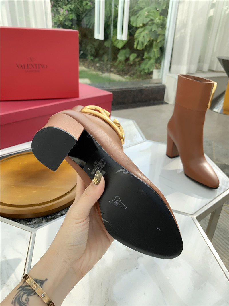 Va1e*ntin0 brown vlogo pointed toe boots