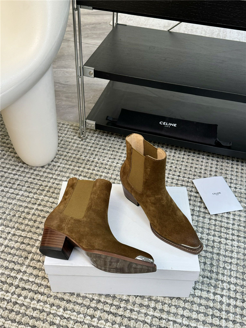 Ce1i*e brown suede chelsea boots for women