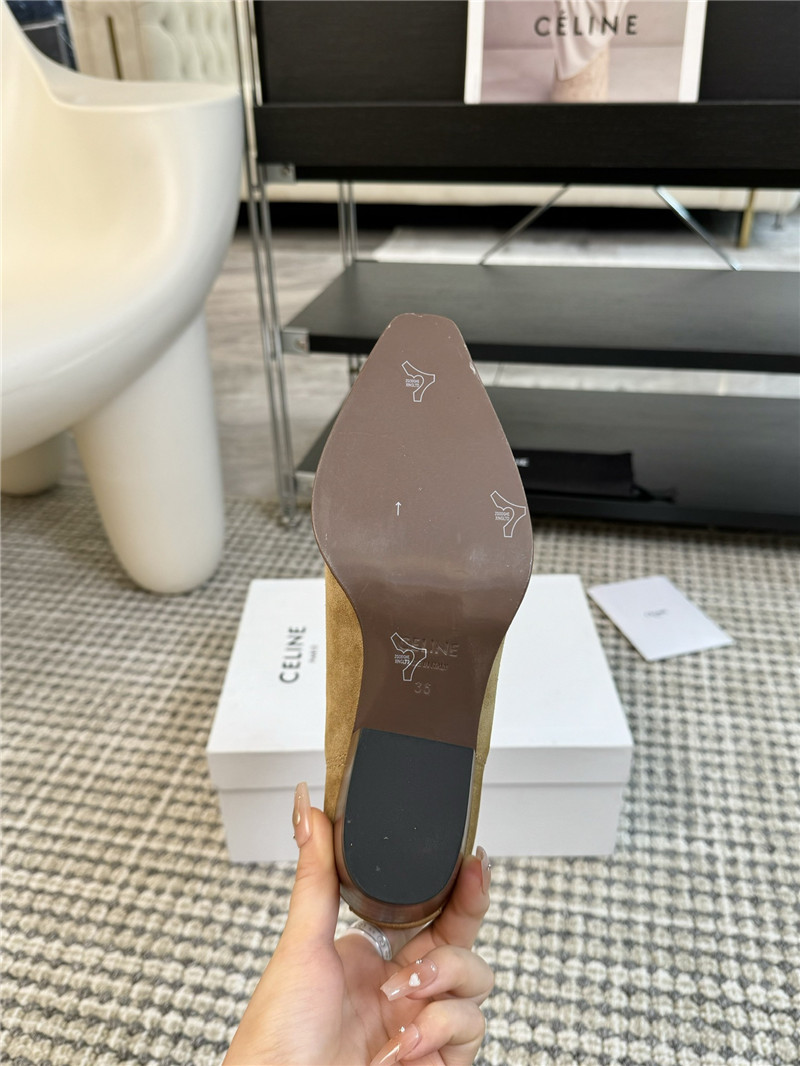 Ce1i*e western suede boot in brown