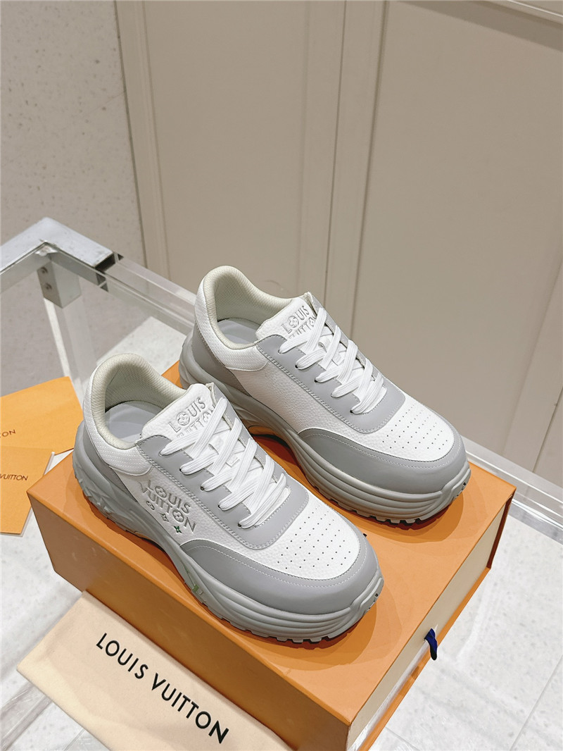 l0vis Vvtt0n run away sneaker gray white