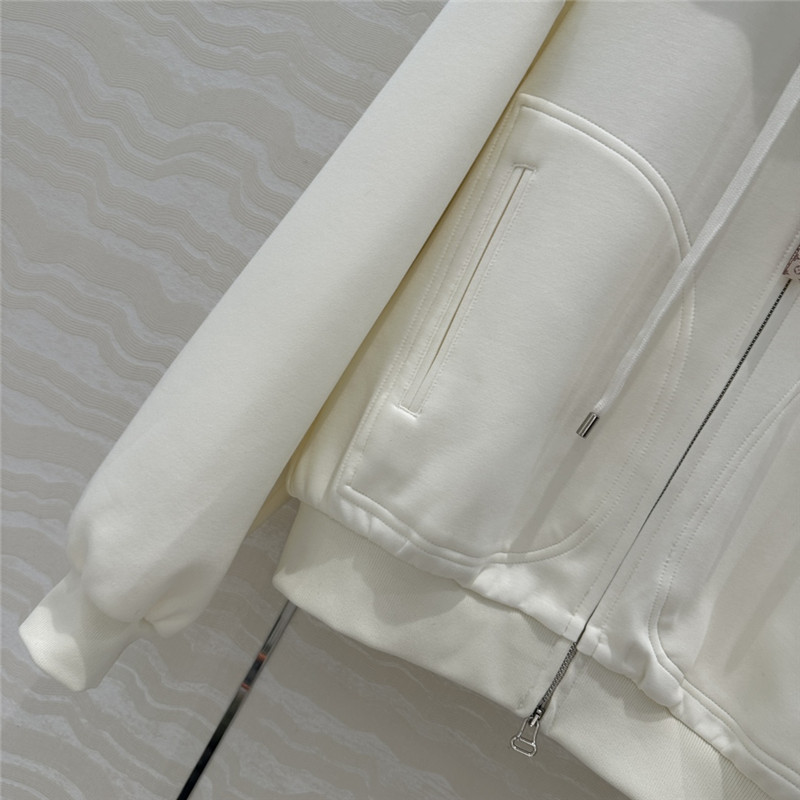 l0vis Vvtt0n lv sports suit