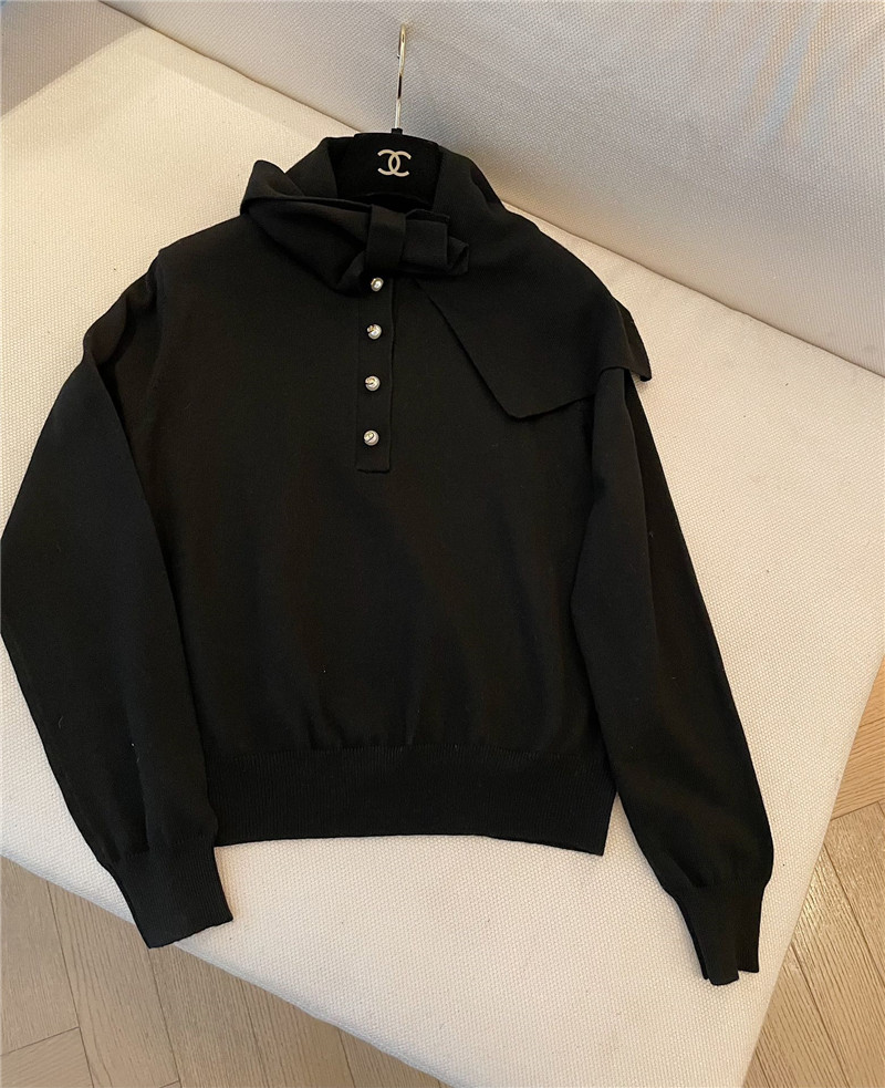 D10r crop cape cashmere sweater black