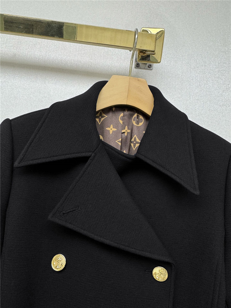 l0vis Vvtt0n lv lapel short coat