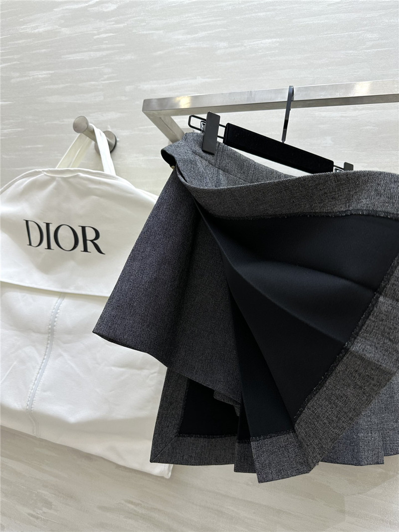 D10r irregular pleated skirt