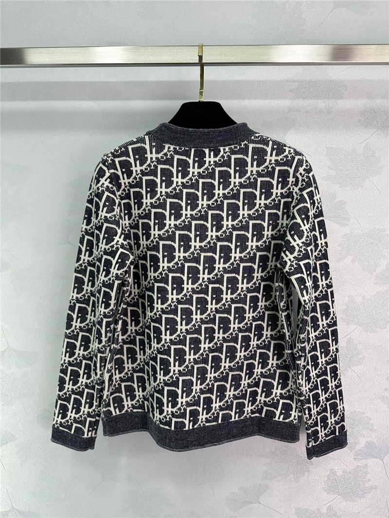 D10r oblique v-neck cardigan denim blue