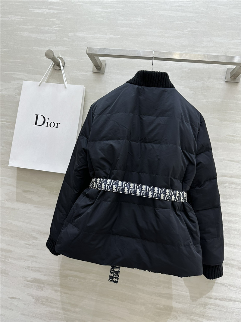 D10r reversible down jacket