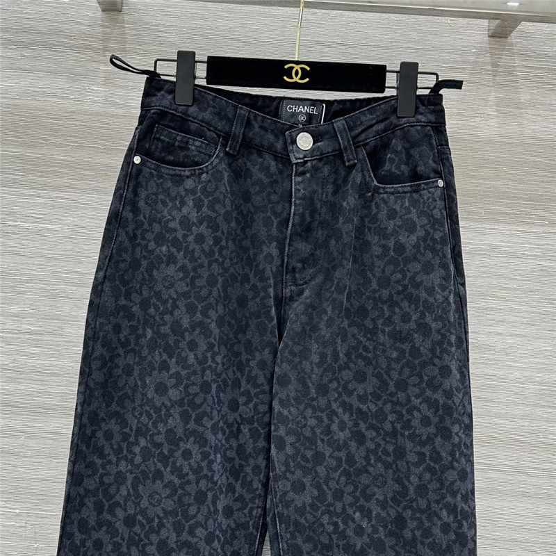 Ch**el high-end jeans