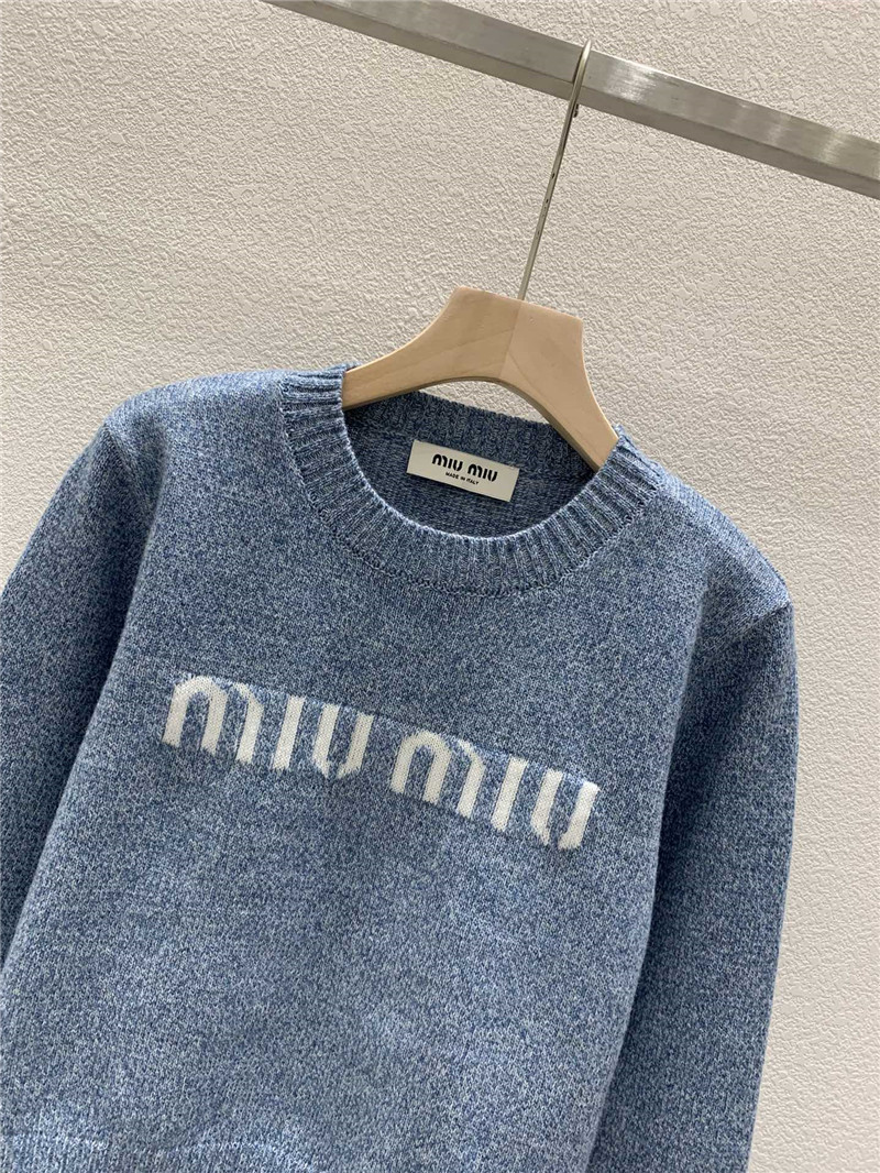 Miu Miu Logo-Intarsia Crop Wool Sweater in Blue