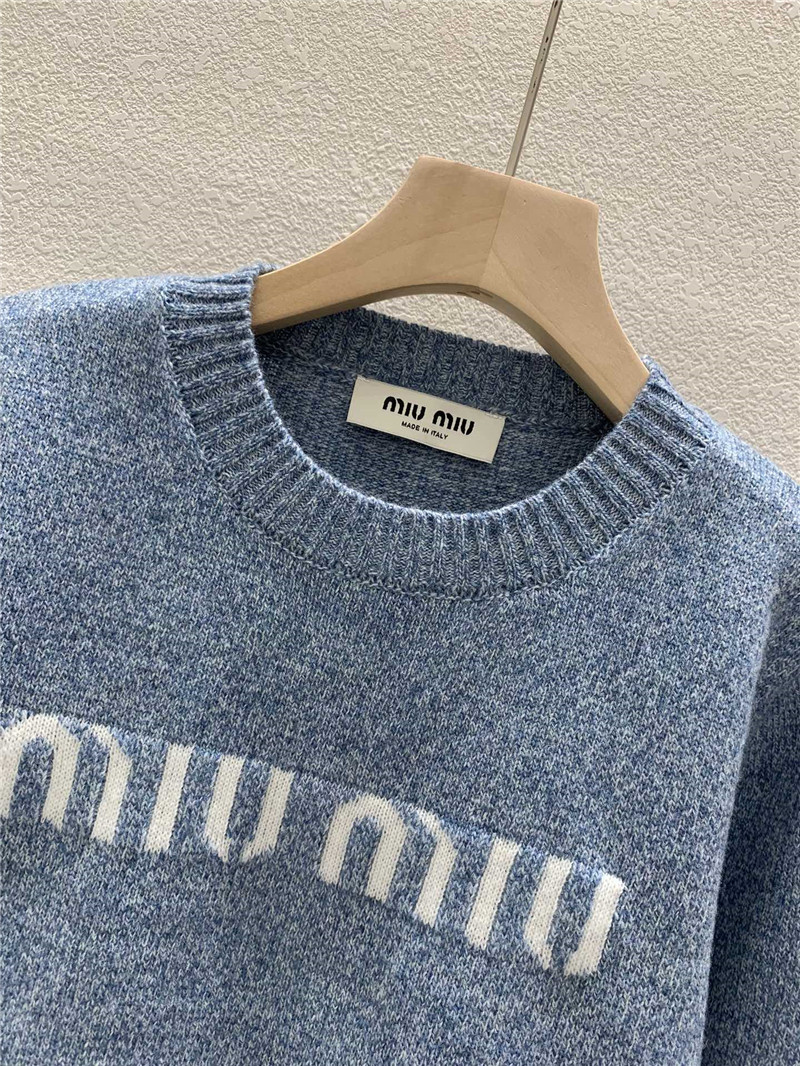 Miu Miu Logo-Intarsia Crop Wool Sweater in Blue