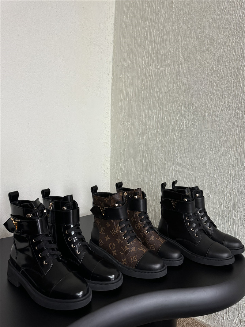 l0vis Vvtt0n wonderland flat ranger boots