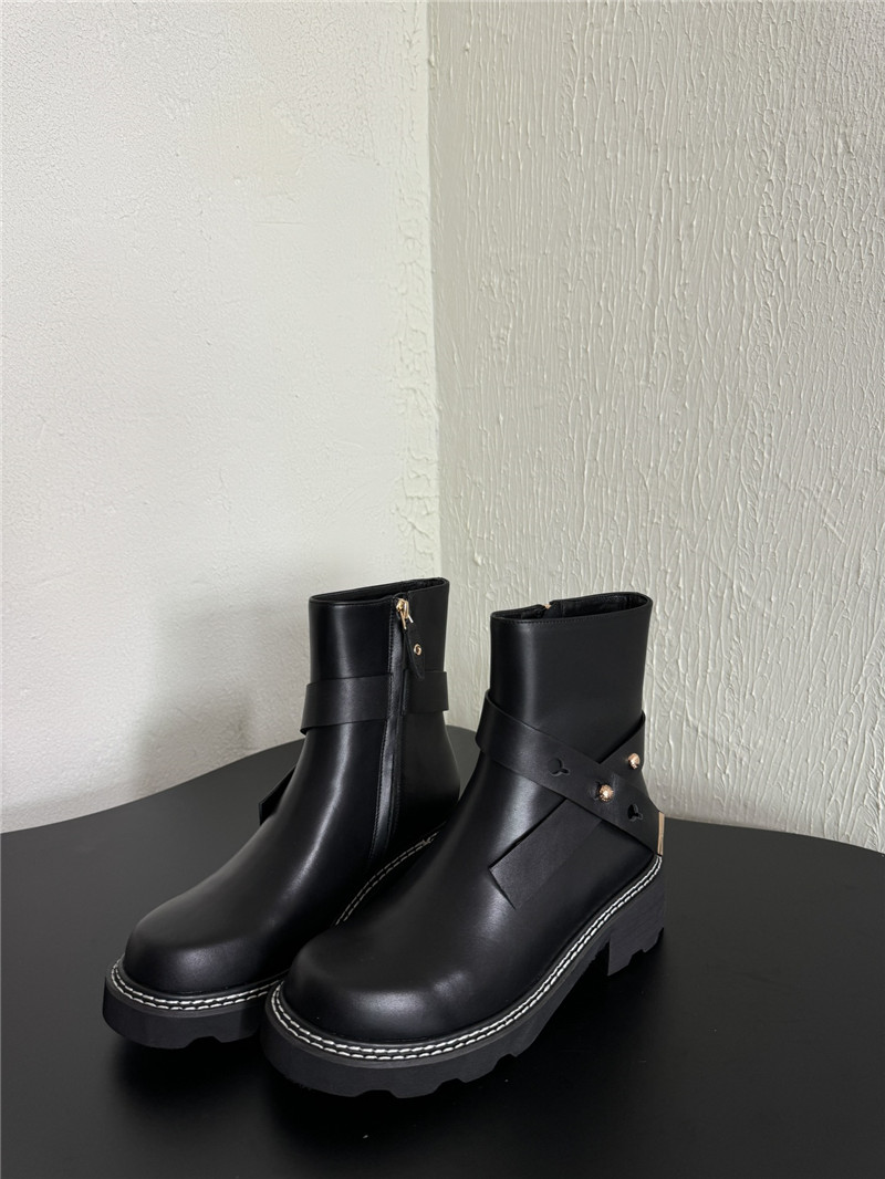l0vis Vvtt0n lv beaubourg ankle boot