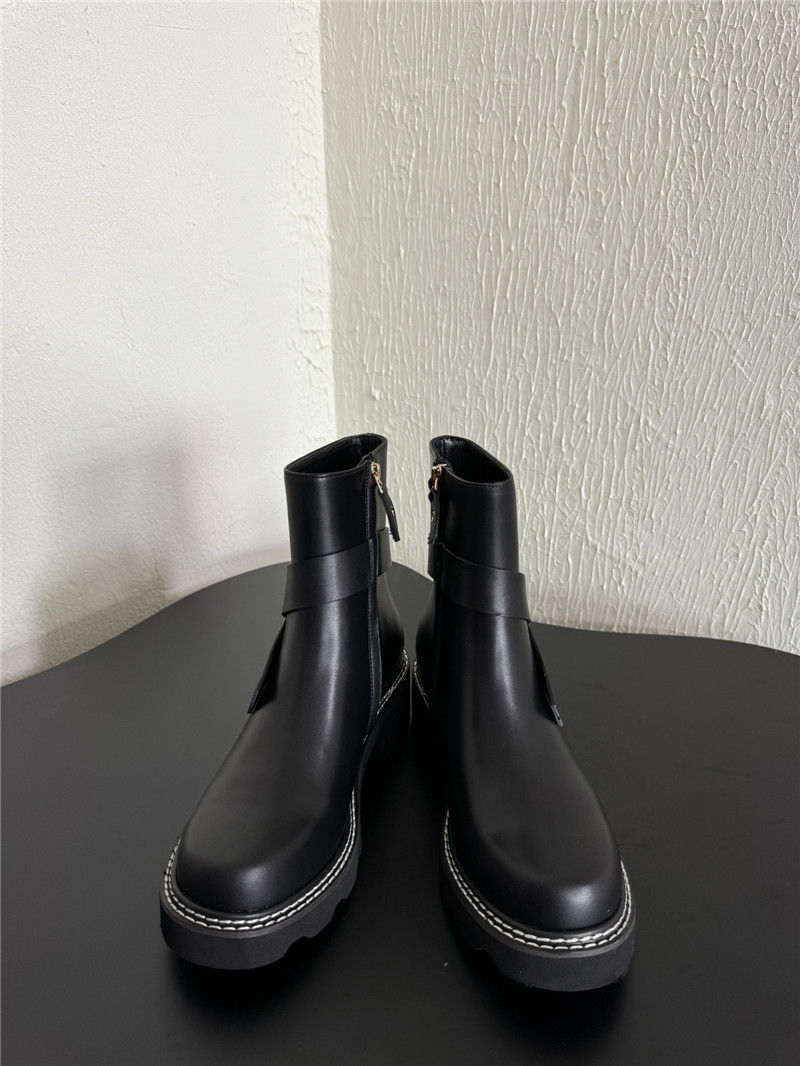 l0vis Vvtt0n lv beaubourg ankle boot