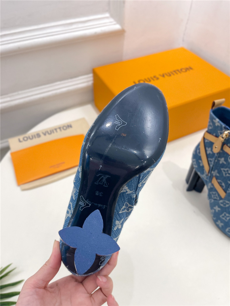 l0vis Vvtt0n denim monogram silhouette ankle boot