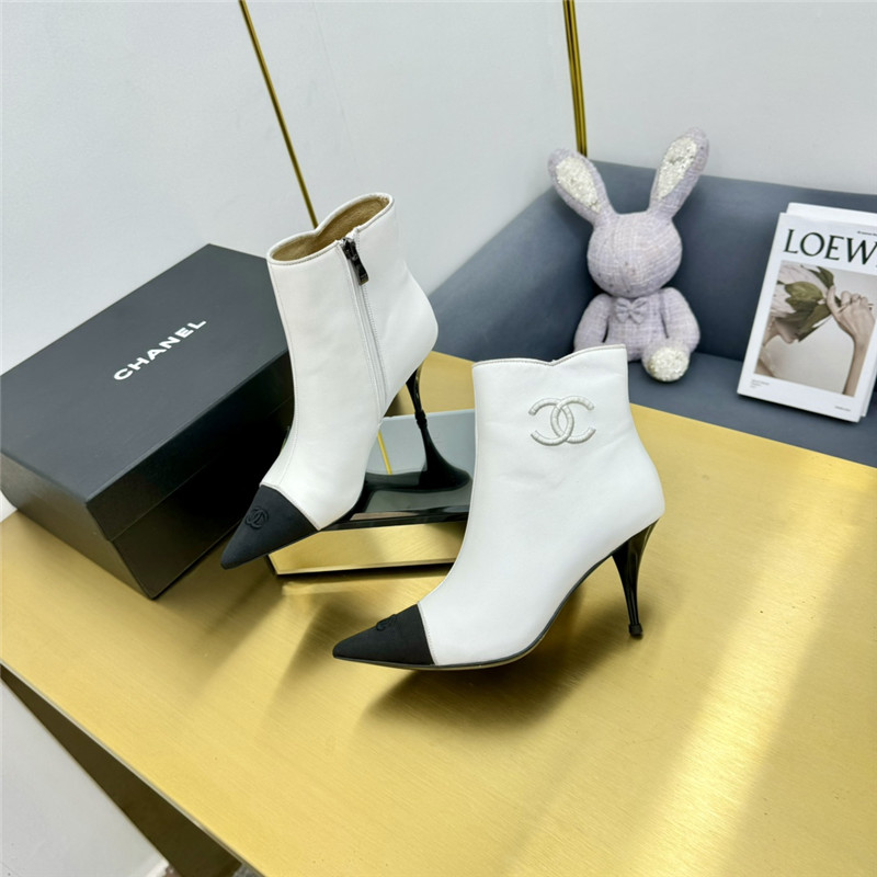 Ch**el white calfskin pointed toe heel boots